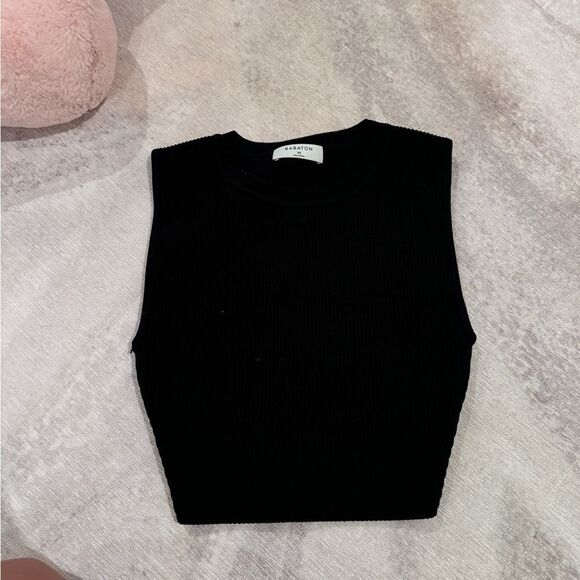 aritzia Babaton Sculpt Knit Muscle Cropped Tank black - Picture 3 of 4